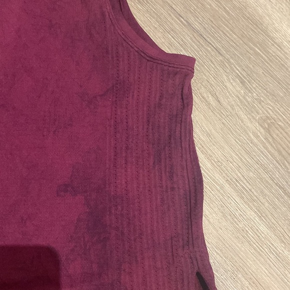 LULULEMON Train to Be Tank *Wash
Marvel / Black - Picture 9 of 10